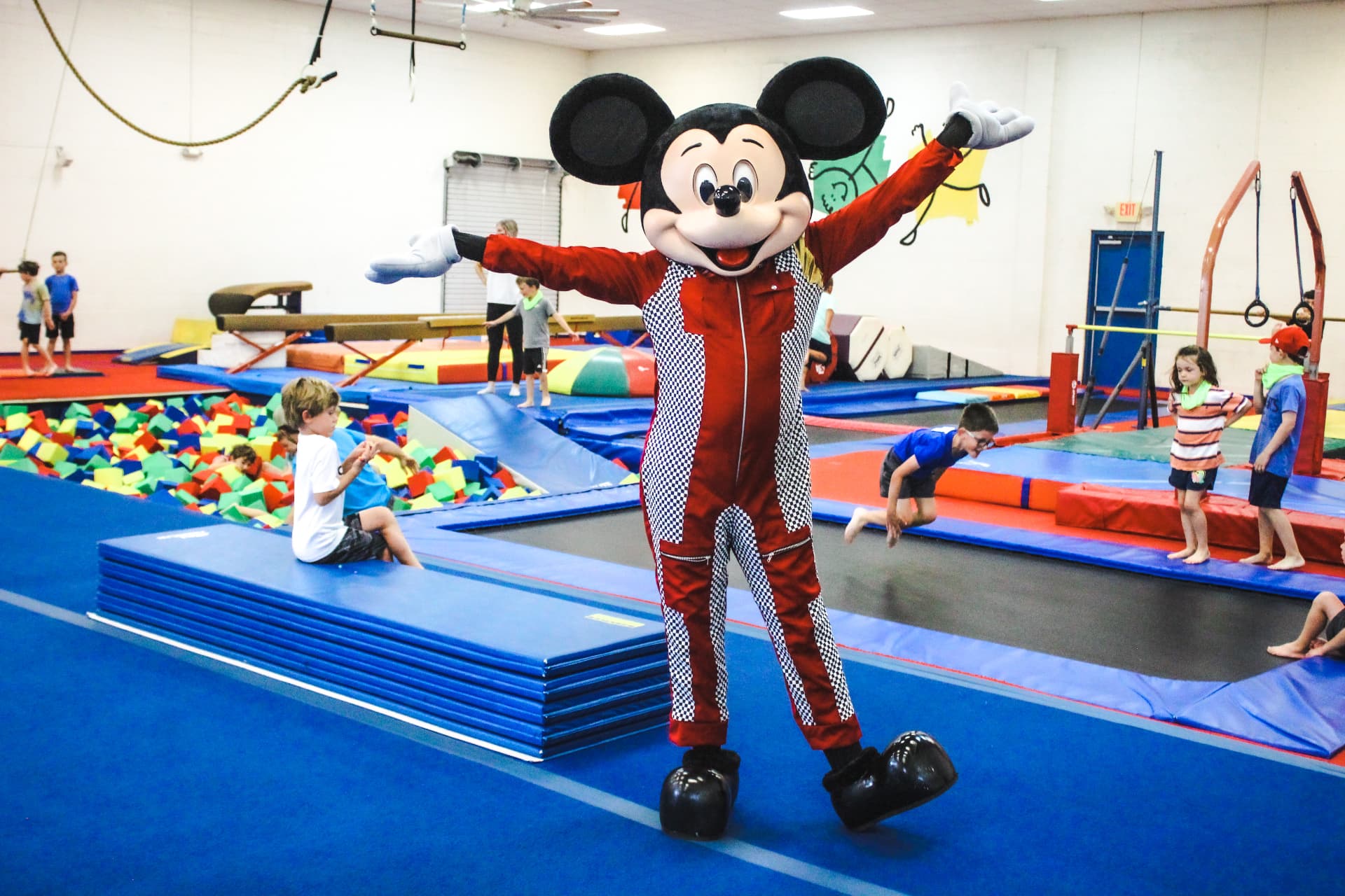 Birthdays, Kids & Guest Experiences project by Good Time Mascots