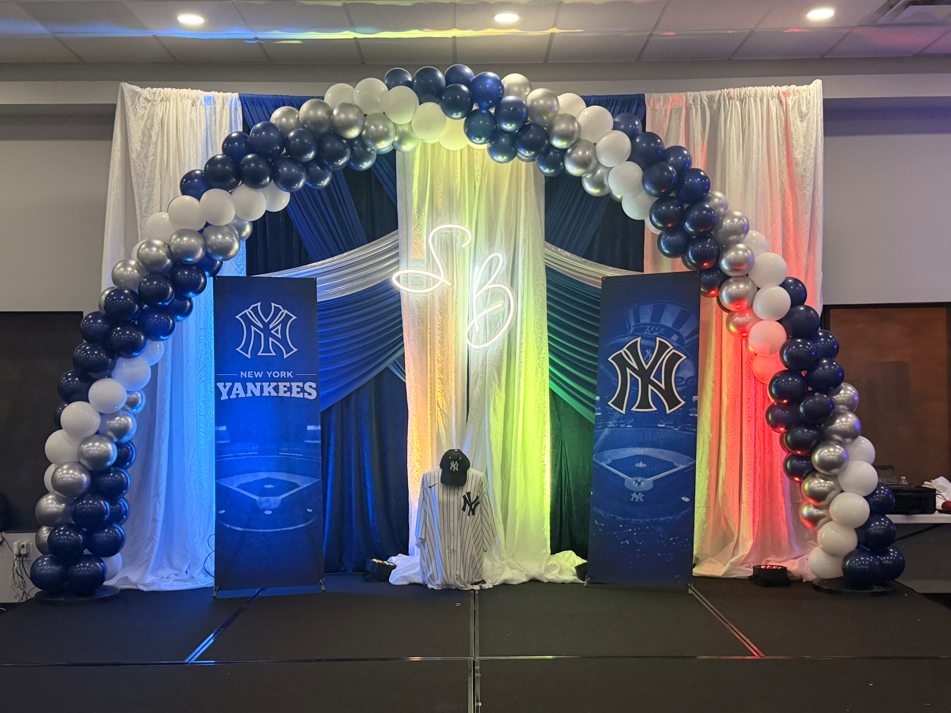 Balloon Décor project by Good Time Mascots